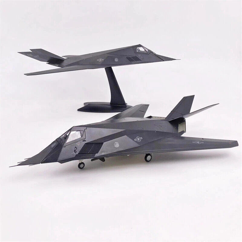 1/72 F117 Nighthawk Stealth Attack Aircraft Fighter Diecast Model Toy IN Box 07FC0E-D4 - KOEEK