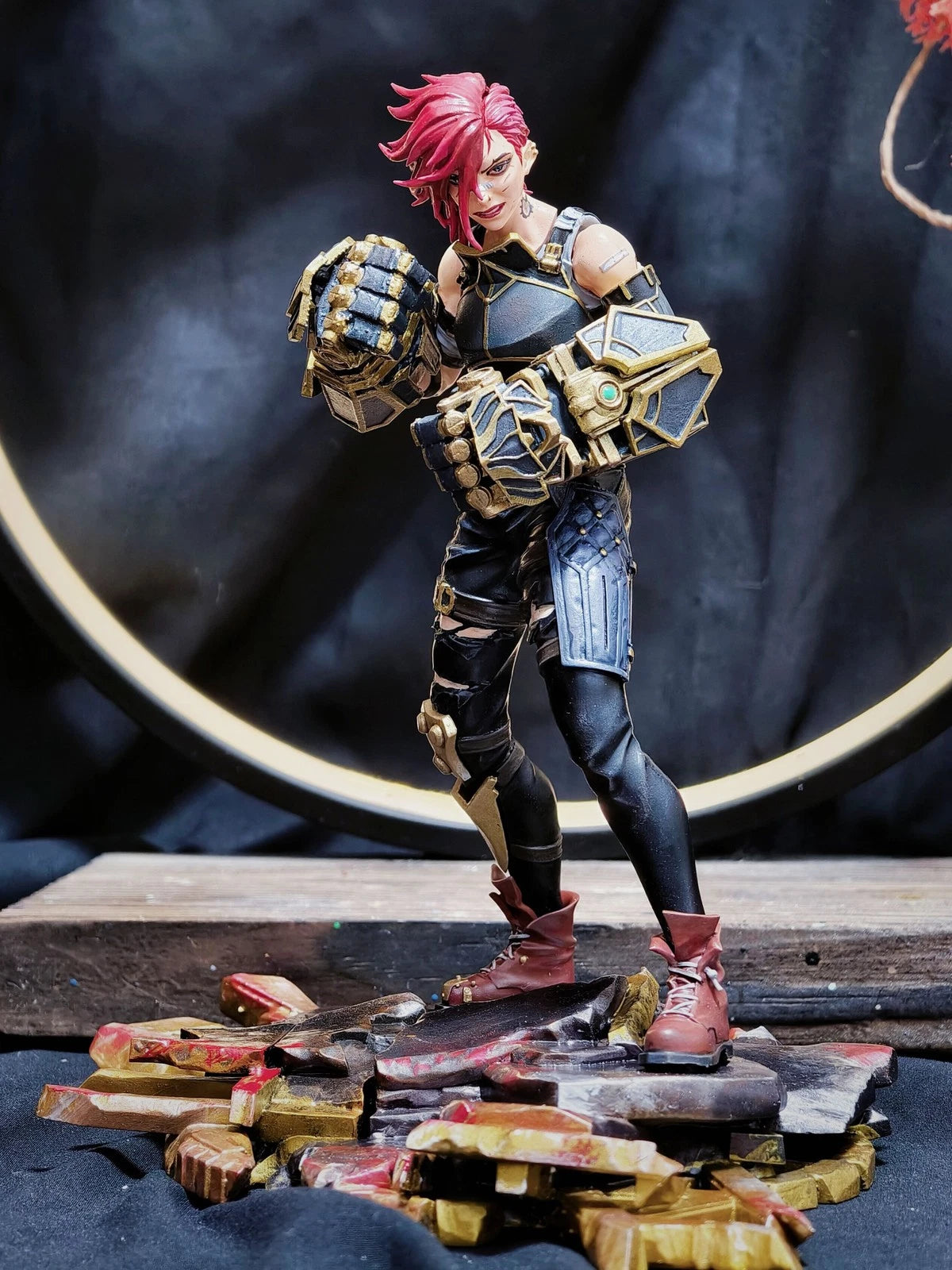Handmade 1/8 League of Legends Vi 21cm Action Figure Model Painted Resin Model HANDMADE - KOEEK