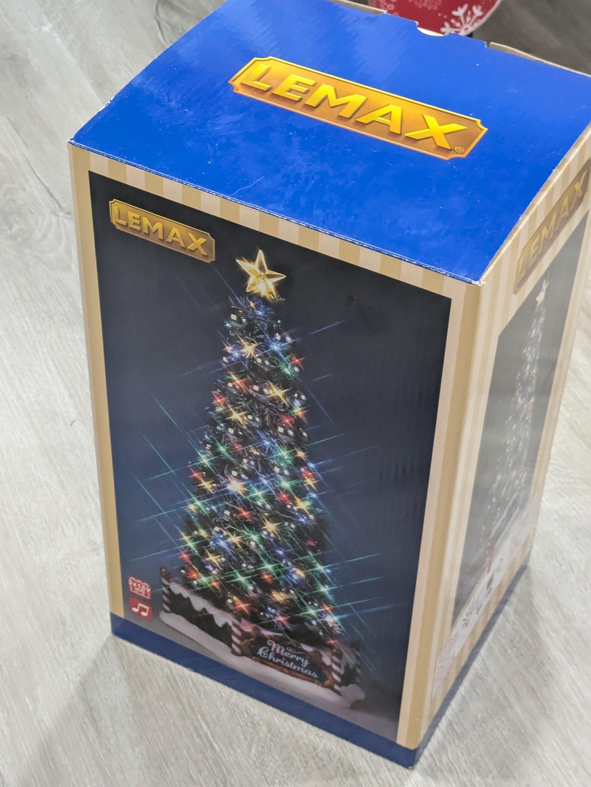 Lemax  Majestic Christmas Tree Lighted Table Accent LED Musical Village LEMAX - KOEEK