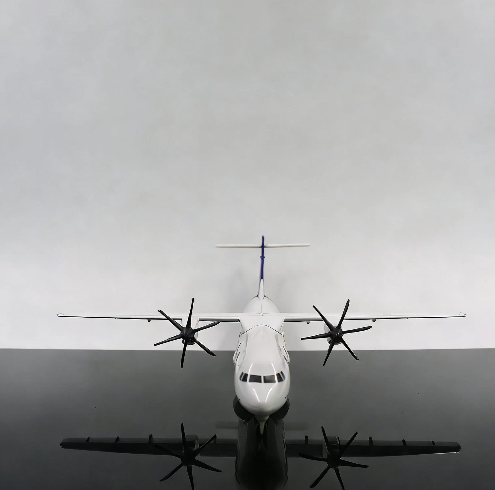 Express ATR Alloy Die-cast Model, 20cm/7.87inch with Stand & Gear Military 07FC0E-D4 - KOEEK
