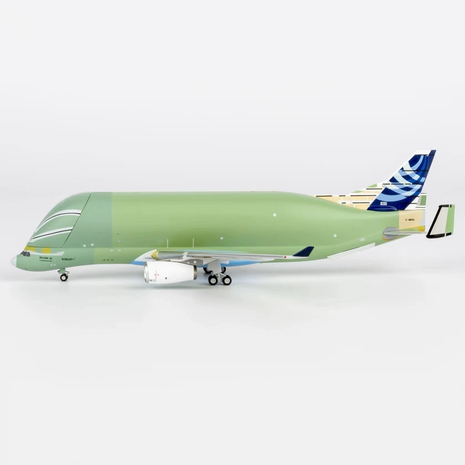 1:400 Airbus A330-743L Beluga XL F-WBXL Diecast Aircraft NG High-quality Model NG - KOEEK