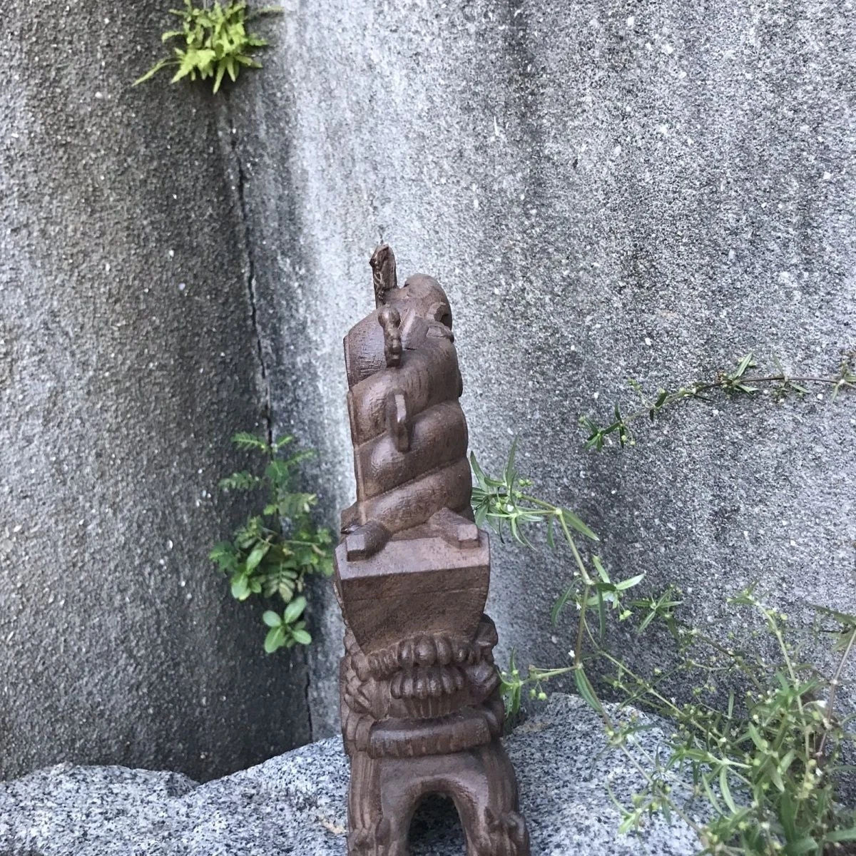 Agarwood Carved One-Piece Feng Shui Dragon Boat Figurine Office Home Decor 07FC0E-D4 - KOEEK
