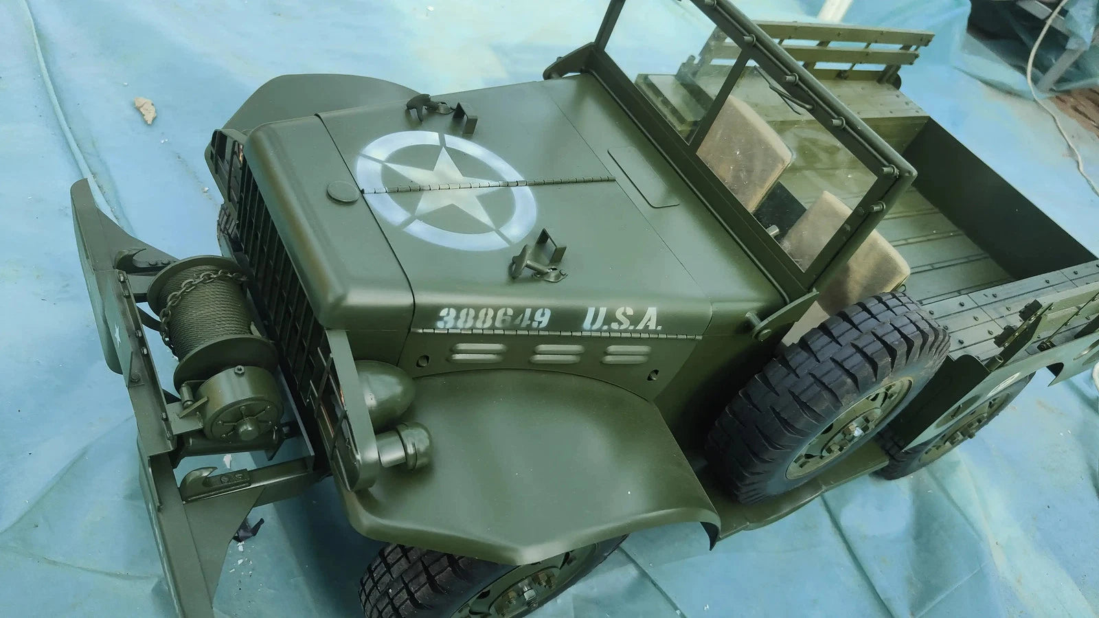 GO-TRUCK 1/6 Dodge Troop Carrier Metal Model The Battle of Lake Changjin Instock GO-TRUCK - KOEEK