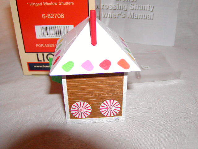 Lionel 6-82708 Christmas Gingerbread Crossing Shanty O-27 MIB  Lighted Sealed LIONEL - KOEEK