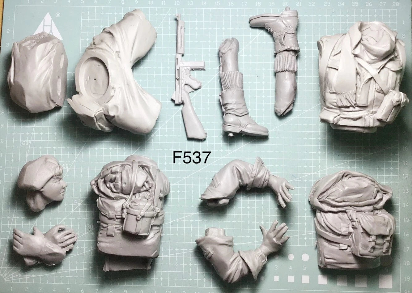 1/9 Resin Figure model WW2 British soldier (no motorcycle)Unassembled Unpainted 07FC0E-D4 - KOEEK