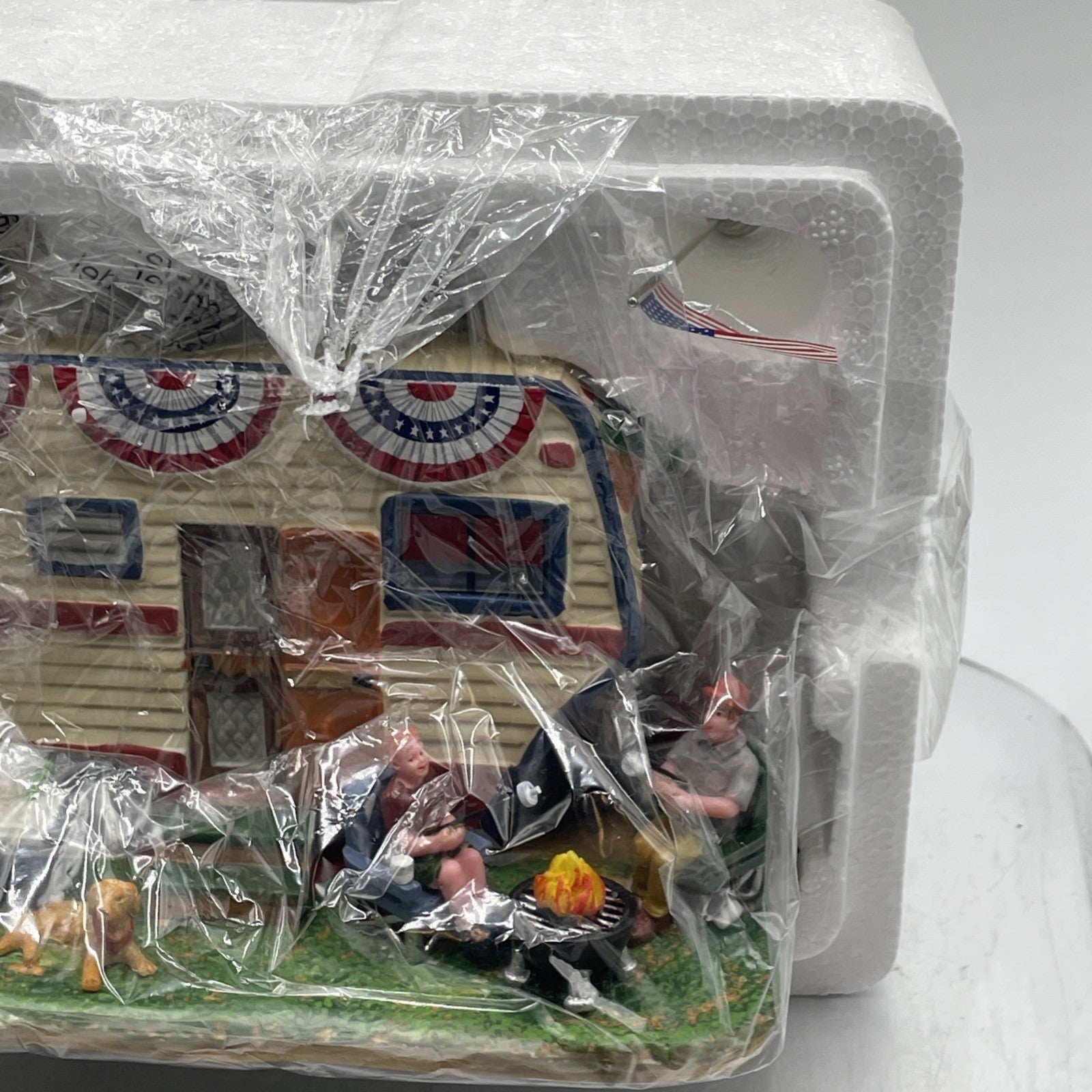 Lemax 2018 Summer Trailer Porcelain Lighted Display USA 4th Of July Patriotic LEMAX - KOEEK