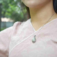 Chinese Style Amulet Box Pendant Inlaid Fake Hetian Jade Incense Bead Necklace 07FC0E-D4 - KOEEK