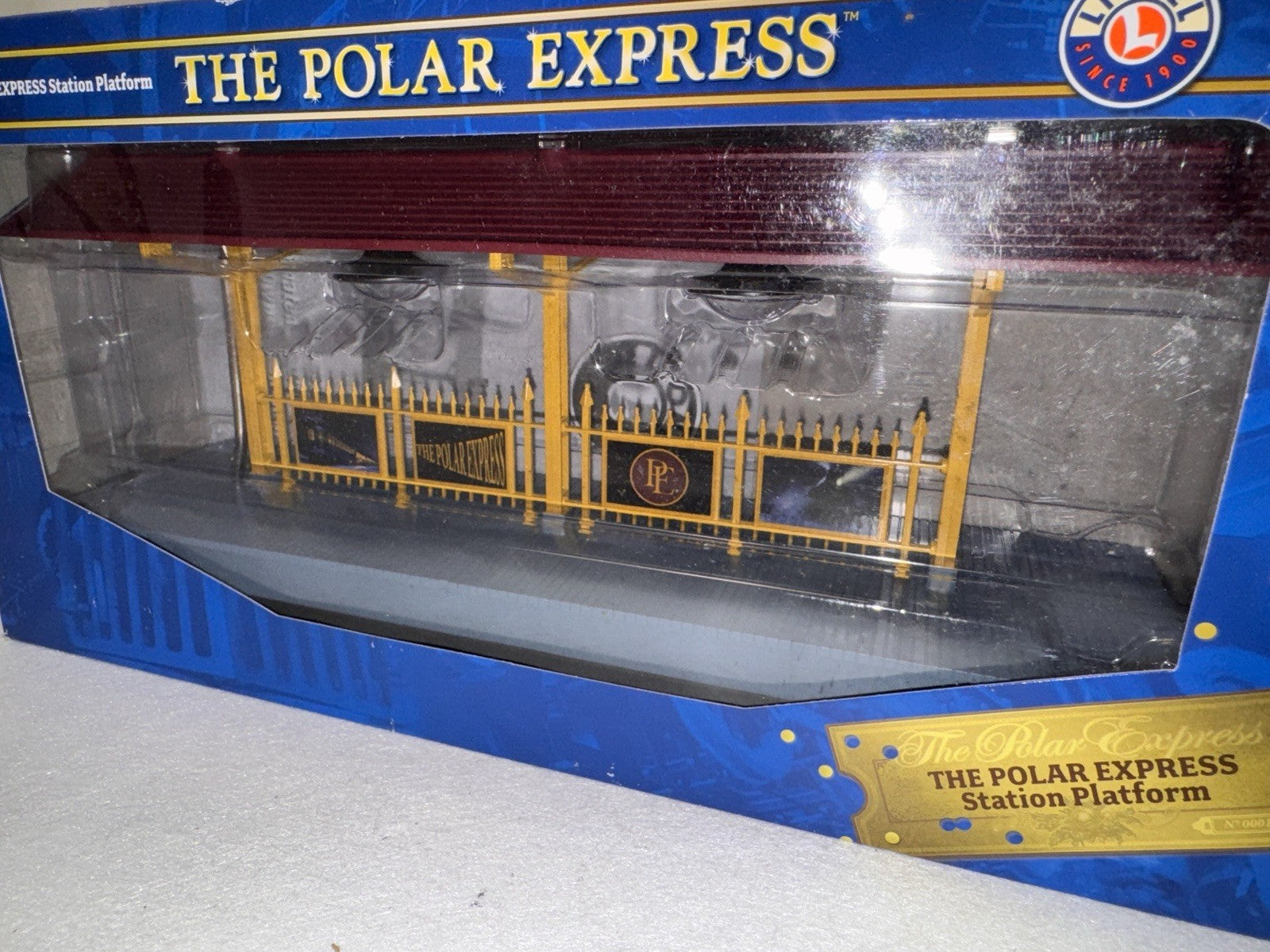 Lionel 6-37829 Lighted Polar Express S or O Scale Train Station Platform / LIONEL - KOEEK