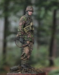 1/35 Resin Figure Model Kit WWII Waffen SS Soldier Unassembled Unpainted 07FC0E-D4 - KOEEK