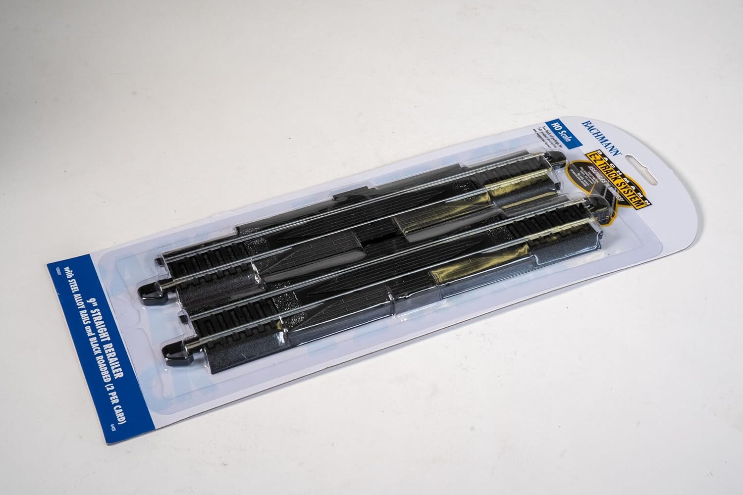 new Bachmann Trains - Snap-Fit E-Z TRACK 9” STRAIGHT RERAILER (2/card) - STEEL...