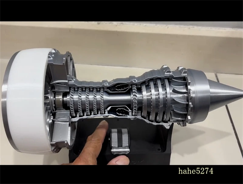 Trent 900 Engine Turbofan Blades Silver White Aircraft Engine Electric Model 07FC0E-D4 - KOEEK