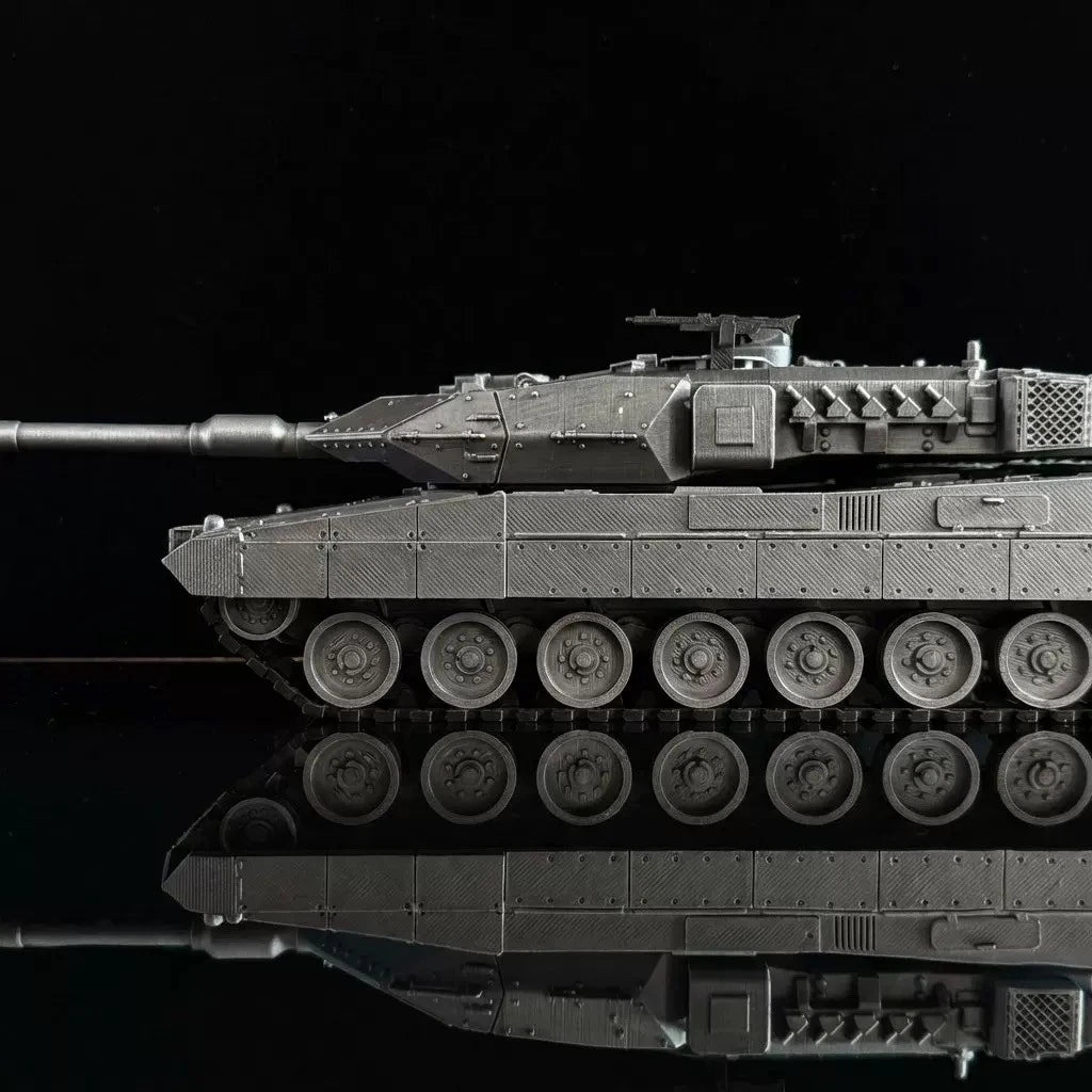 1/35 German Leopard 2A7 Main BattleTank ModelPaintedFinished MilitaryCollectible 07FC0E-D4 - KOEEK