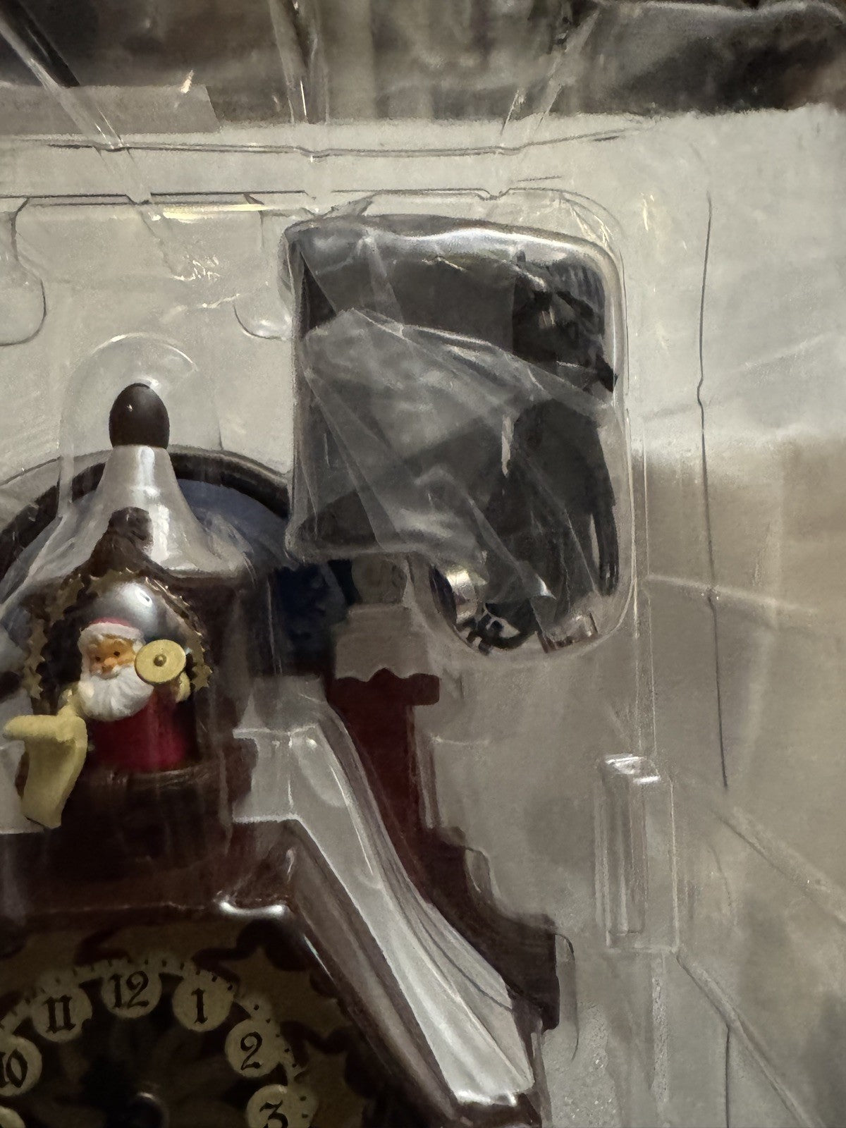 2017 HALLMARK KEEPSAKE SANTA’S CHRISTMAS CLOCK MAGIC LIGHTS SOUND REMOTE UN HALLMARK - KOEEK