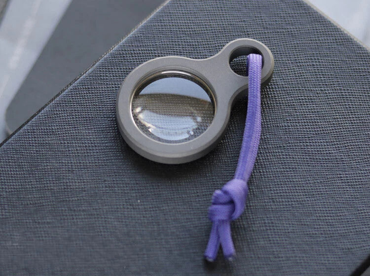 Outdoor Survival Portable Titanium Magnifying Glass Lens Handheld Pendant EDC EDC - KOEEK