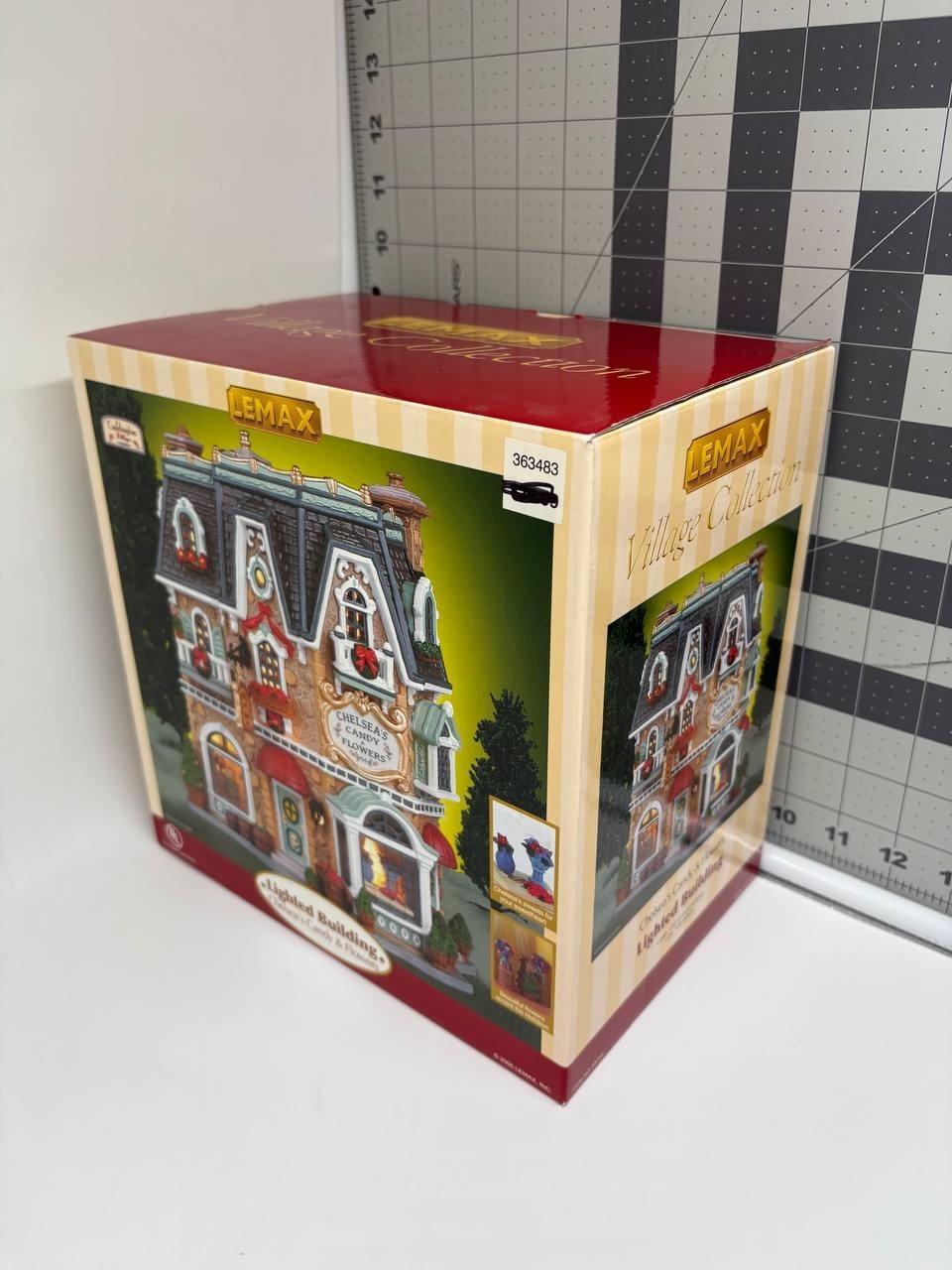 Lemax Christmas Village 2005 Chelsea's Candy and Flower Shop Lighted in box LEMAX - KOEEK