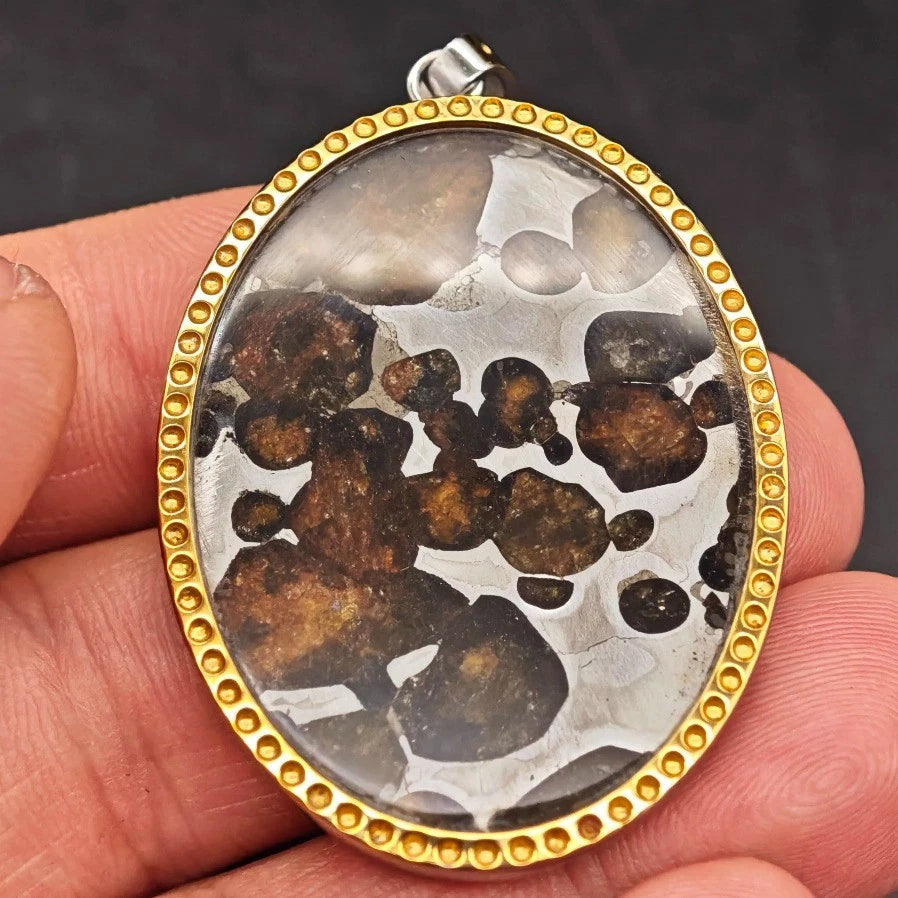 Kenya Sericho Pallasite Meteorite Pendant with Olivine 07FC0E-D4 - KOEEK
