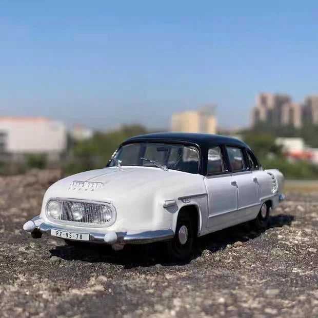 1:43 Tatra 603 White Vintage Car Model Soviet Era Diecast BodyPlasticChassis12CM 07FC0E-D4 - KOEEK
