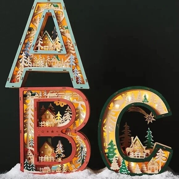Anthropologie Wonderland Letter Light-Up Christmas Scene H ANTHROPOLOGIE - KOEEK