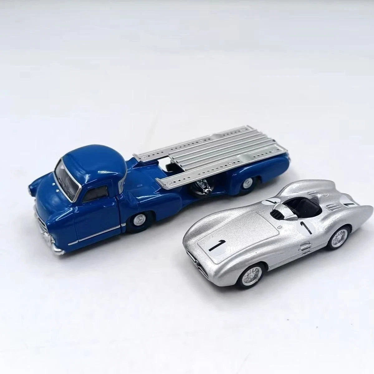 1:64 NOREV Mercedes-Benz Truck Transporter Diecast Metal Model Car Carrier NOREV - KOEEK