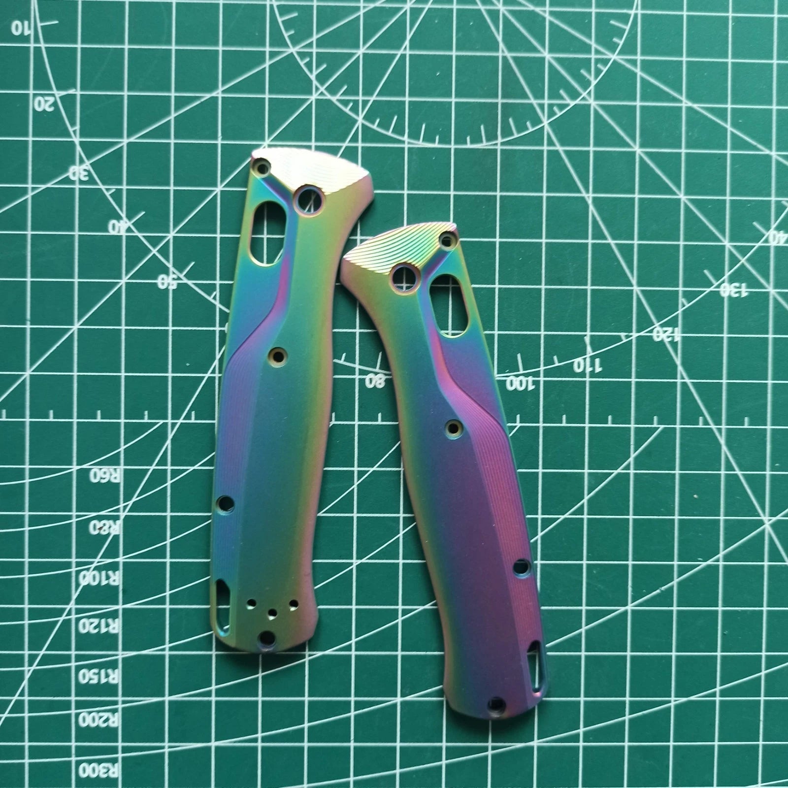 1 Pair Colorful Titanium Alloy Knife Handle Scales for Benchmade Bugout 535 07FC0E-D4 - KOEEK