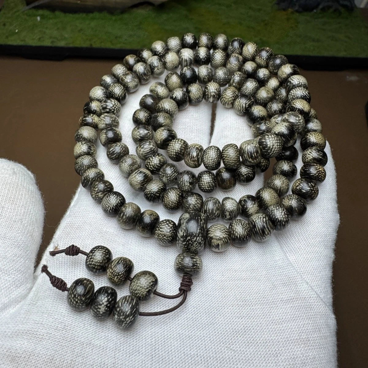 Natural Agarwood Bead Bracelet 108 Beads 10mm Meditation Prayer 07FC0E-D4 - KOEEK
