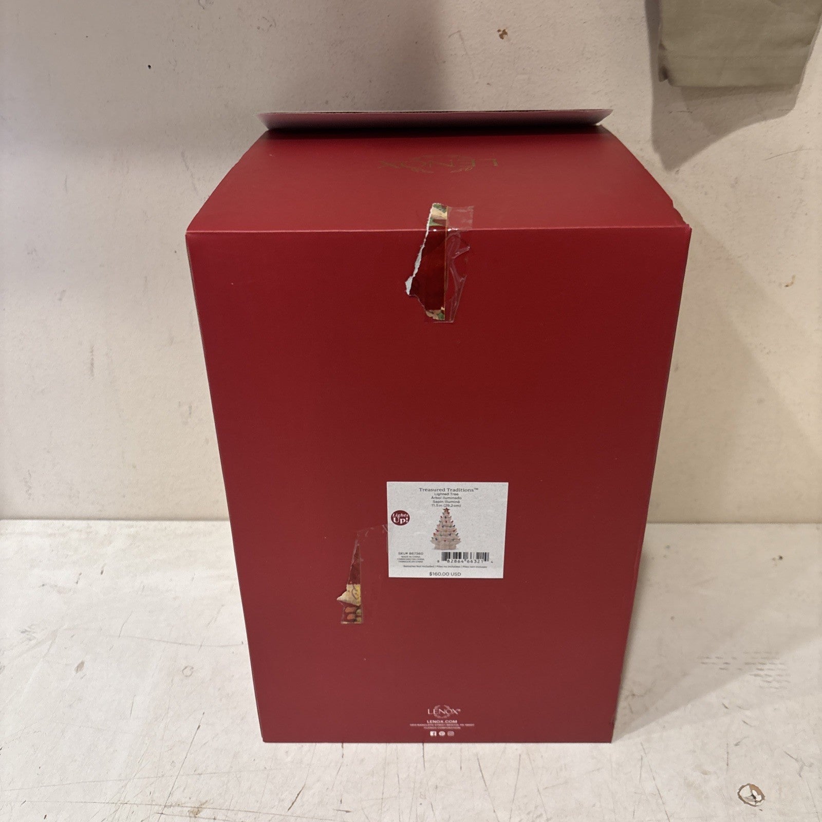 Lenox "Treasured Traditions" Lighted Christmas Tree  11.5” LENOX - KOEEK