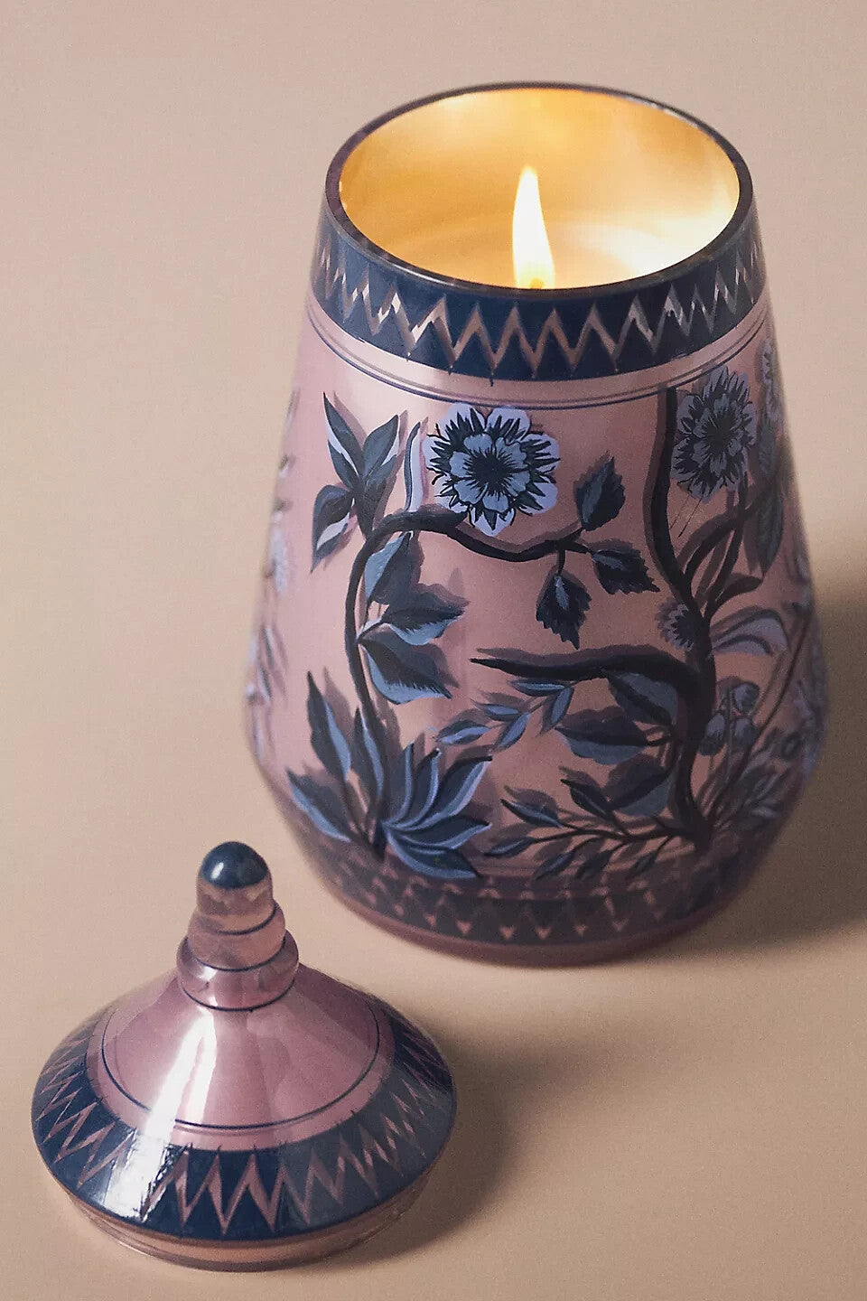 ANTHROPOLOGIE ANA ROSE & OUD GLASS CANDLE  LARGE 21.65 OZ ~ 68 HOUR BURN TIME ANTHROPOLOGIE - KOEEK