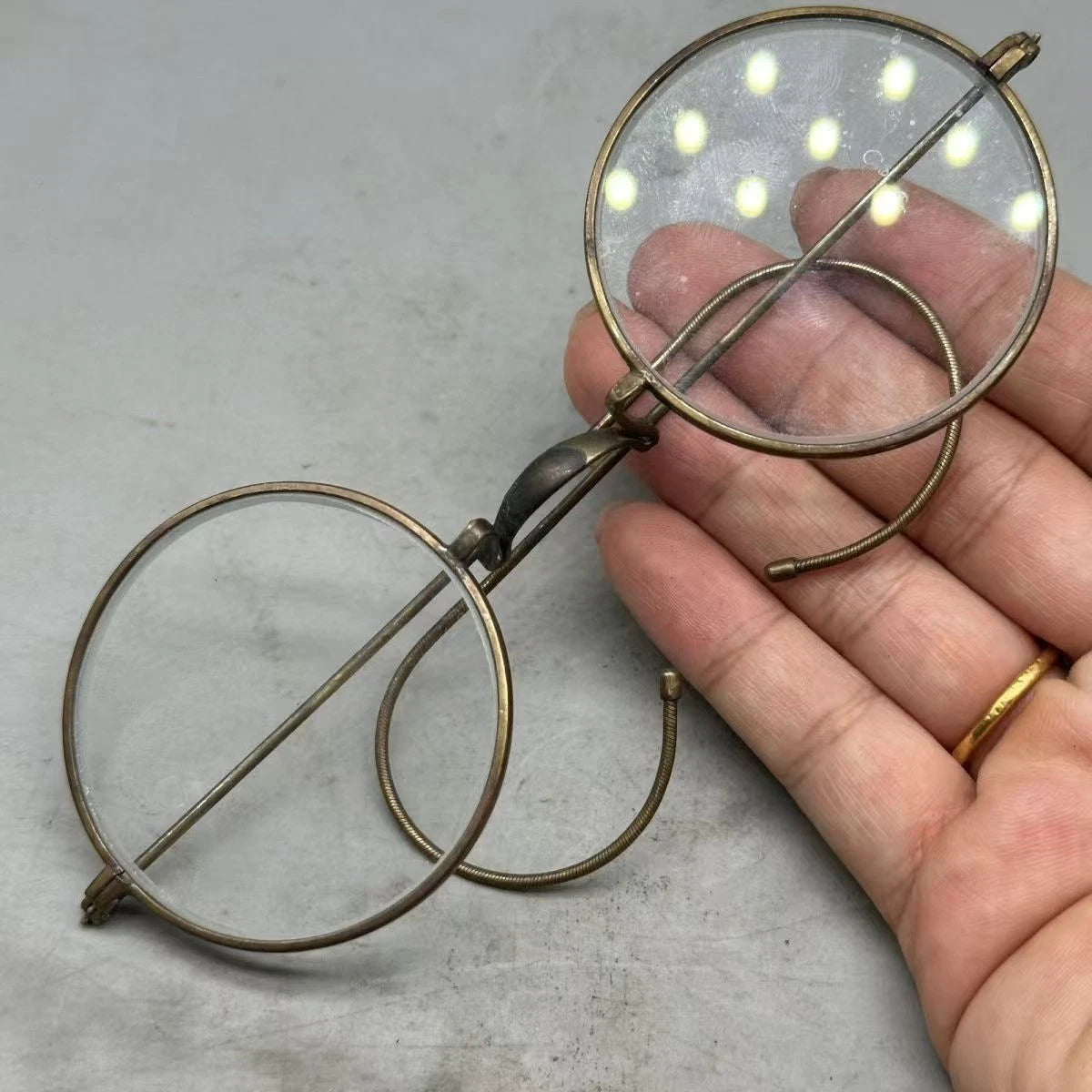 Vintage China Copper Hook Crystal Old Style Eyeglasses Collectible Sunglasses 07FC0E-D4 - KOEEK