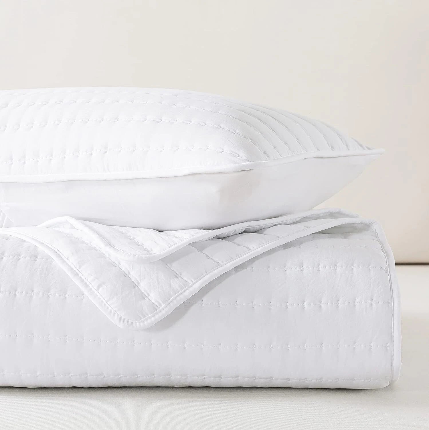 White Queen Size Quilt Bedding Sets with Pillow Shams, Full Lightweight Soft 07FC0E-D4 - KOEEK