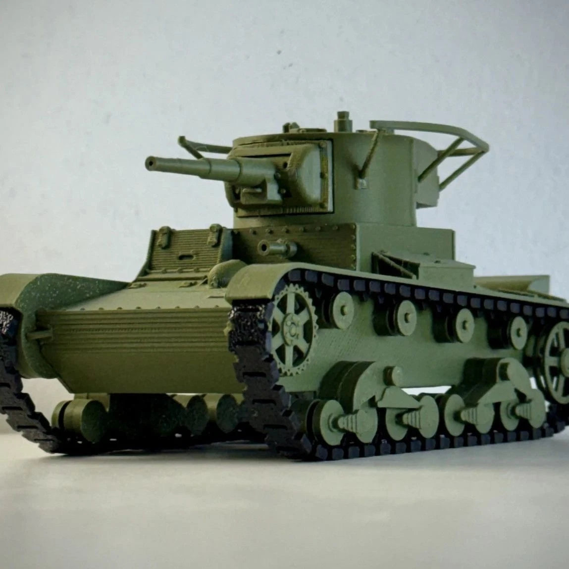1:35Soviet T-26 Light Tank Assembled ModelStatic Military Vehicle DesktopOrnamen 07FC0E-D4 - KOEEK