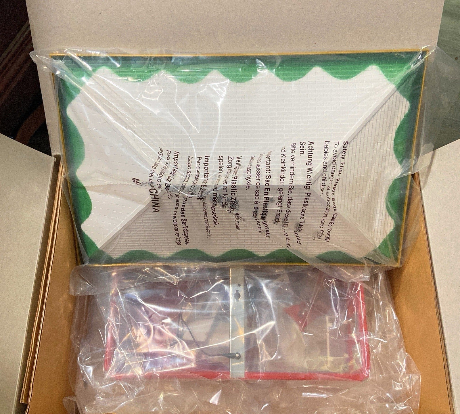 🌟Lionel Trains 6-14258 North Pole Passenger Station, Lighted Interior, O Scale LIONEL - KOEEK