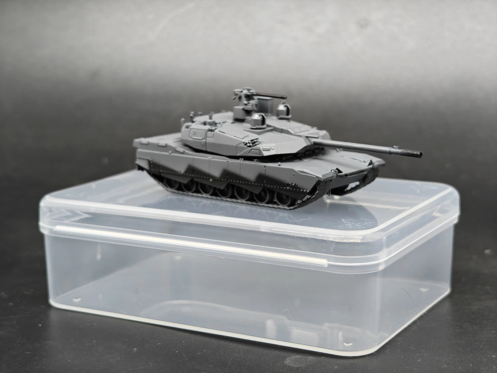 USA Abrams x Tank 1/144 Scale Static Model Painted Finished Non-Movable 07FC0E-D4 - KOEEK
