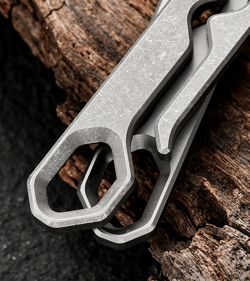 Titanium Creative Keychains Belt Hanging Simple Keyring Pendant EDC Multi-Tools 07FC0E-D4 - KOEEK