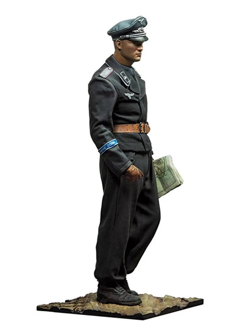 1:35 resin soldier figure model WW II German tank officers 332 07FC0E-D4 - KOEEK