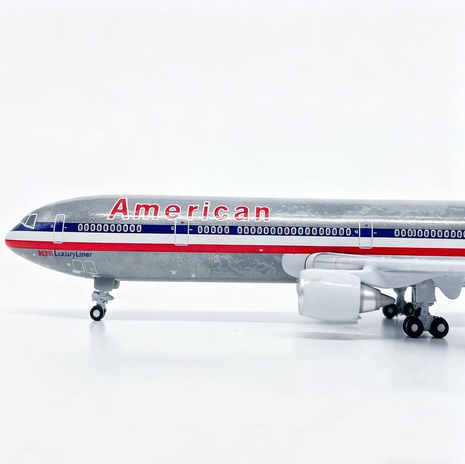 1:500 American Airlines MD-11 N1763 Diecast Plane Model Collectible Display 07FC0E-D4 - KOEEK