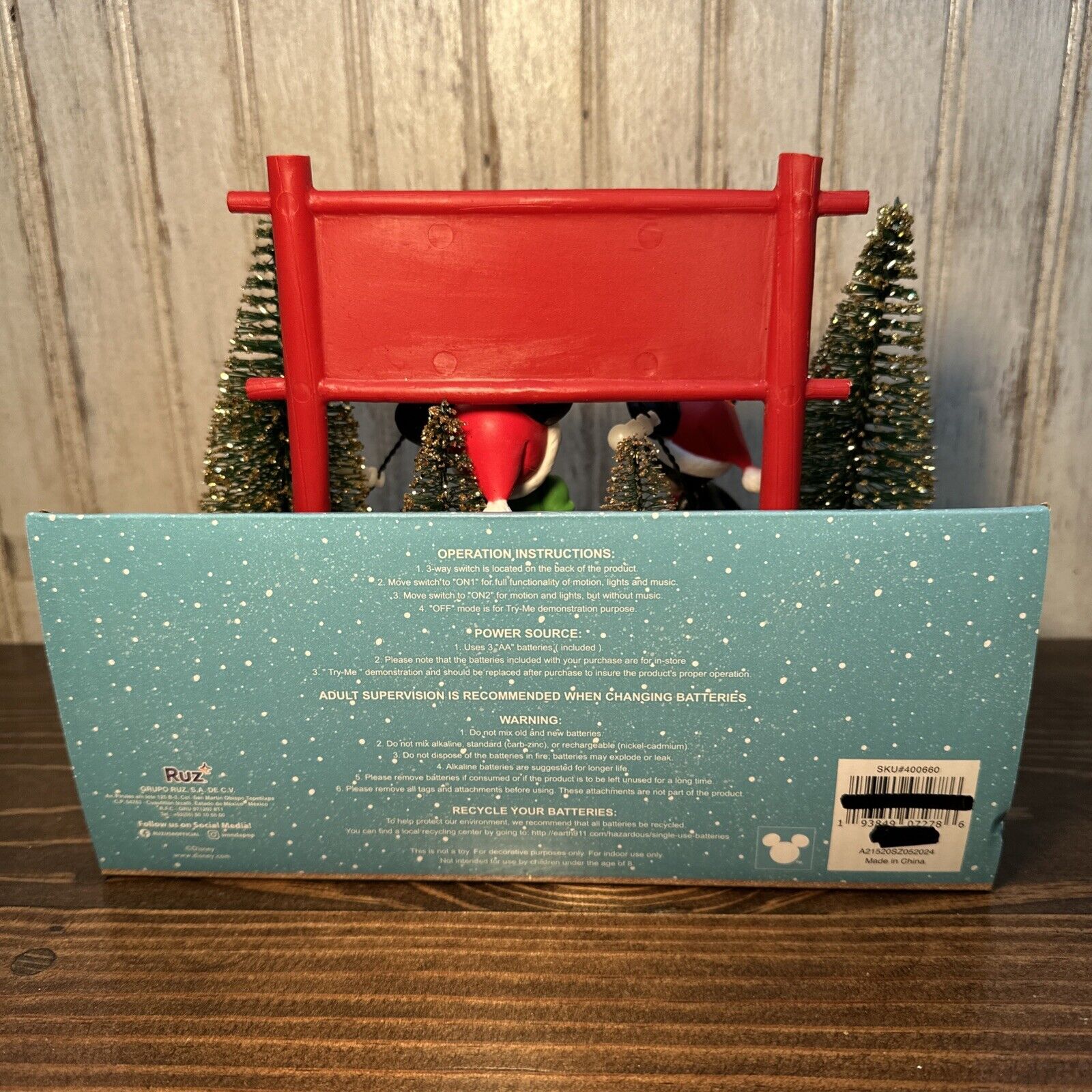 !  Disney Christmas Mickey & Minnie Mouse Animated Lighted Campfire Musical DISNEY - KOEEK