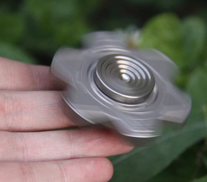 Titanium Alloy Hand Twisting Spinning Top Gyro Gyroscope Bearing Spinner Toy 07FC0E-D4 - KOEEK