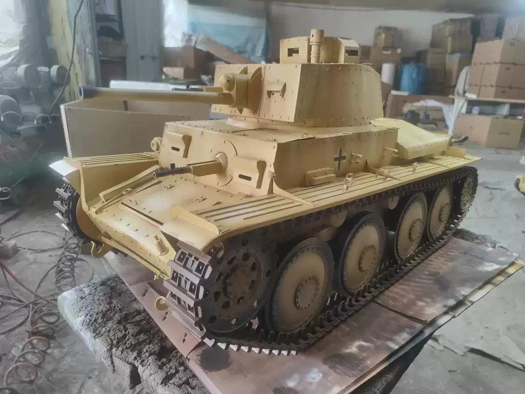 GO-TRUCK 1/6 WWII German 38T Tank Metal Model Not Movable Grey Color In Stock GO-TRUCK - KOEEK