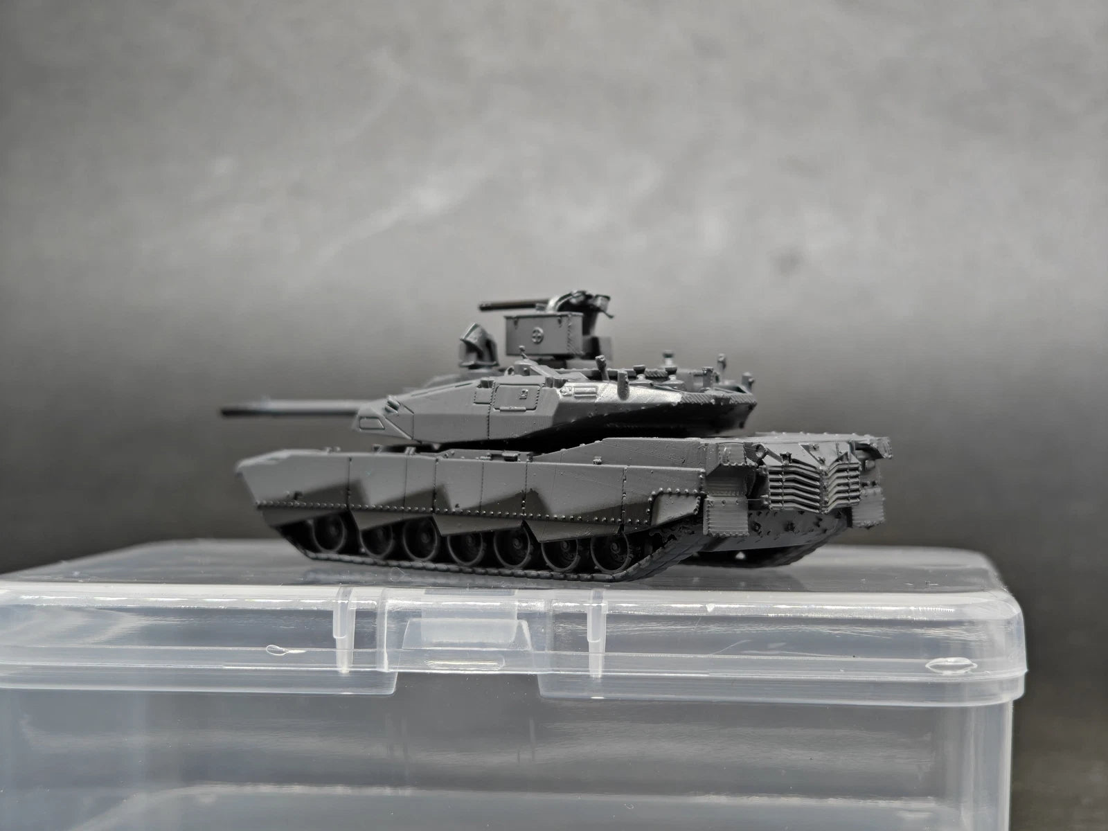 USA Abrams x Tank 1/144 Scale Static Model Painted Finished Non-Movable 07FC0E-D4 - KOEEK