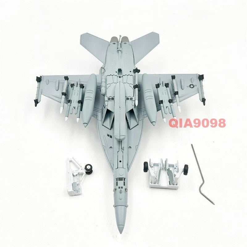 1/100 US Navy F/A-18 Aircraft Carrier-based Aircraft Metal + Plastic Model 07FC0E-D4 - KOEEK