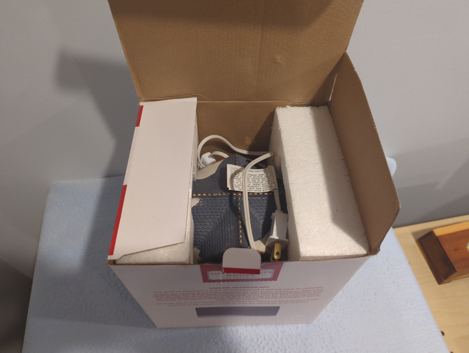 Holiday Time Toys For Tots Christmas Village Piece Lights Up 2017 HOLIDAY TIME - KOEEK