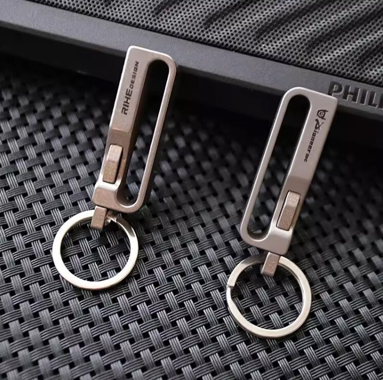 Titanium Alloy Belt Buckle EDC Portable Men‘s Belt Clip  Waist Hang Keychain 07FC0E-D4 - KOEEK