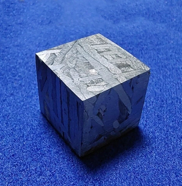 Muonionalusta meteorite part slice 07FC0E-D4 - KOEEK