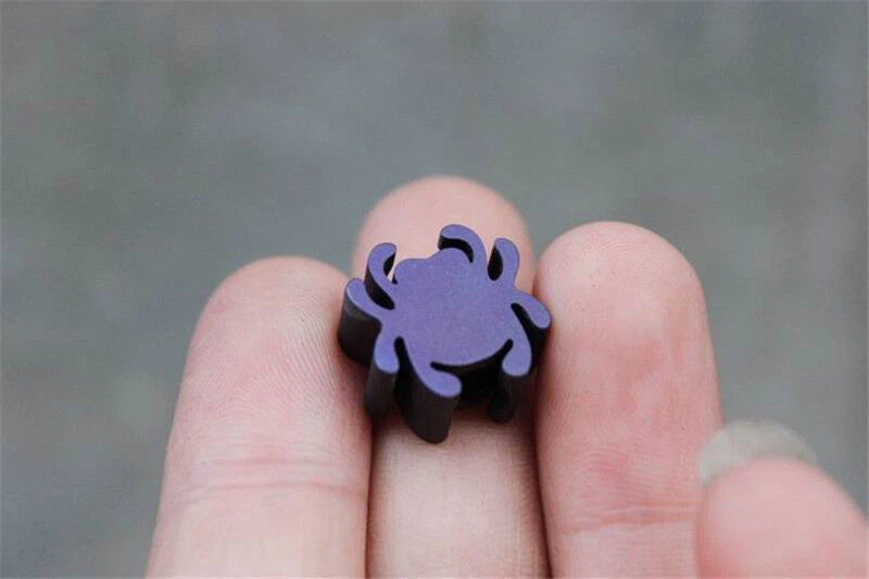 COOL Spider Shaped Lanyard Pendant EDC Knife Tool Beads Titanium Paracord Beads 07FC0E-D4 - KOEEK