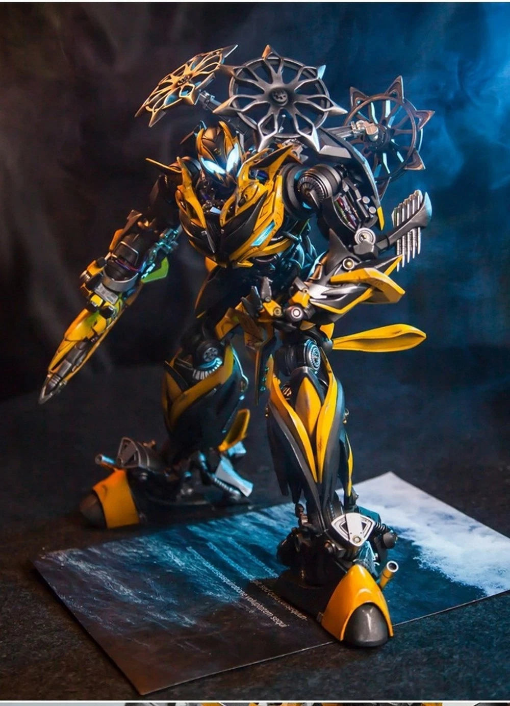 Comicave Transformers Bumblebee 1:18 Action Figure W/ Led Model Collection Boxed COMICAVE - KOEEK