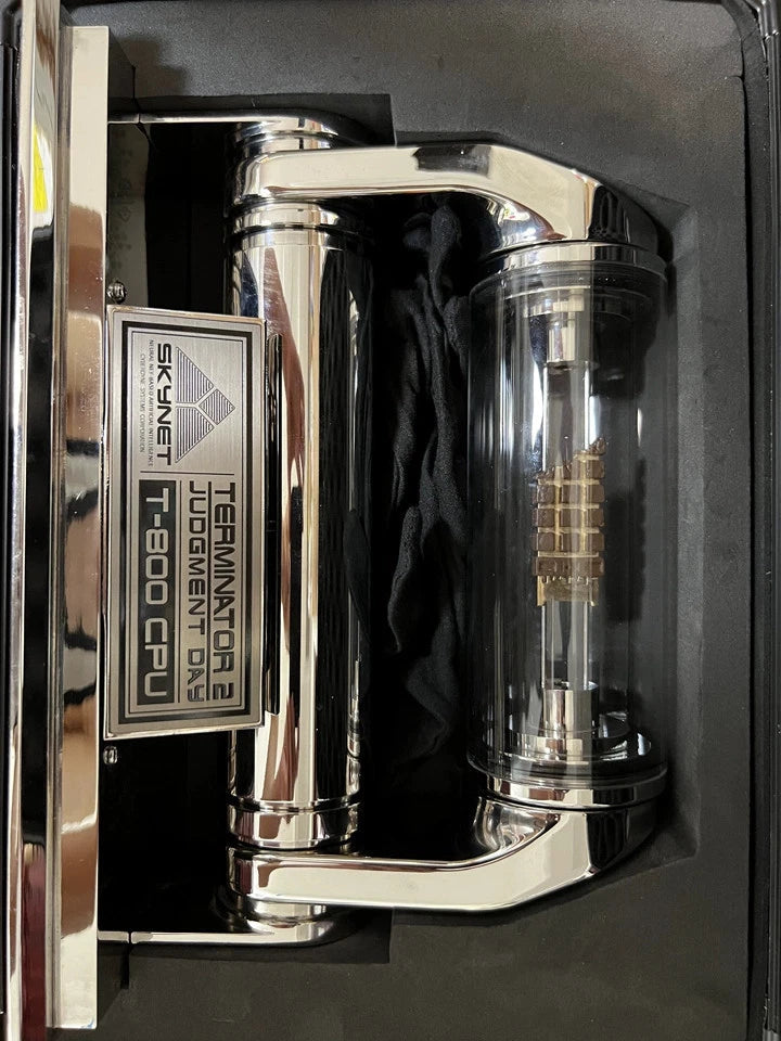 Terminator 2:Judgment Day T800 CPU 1/1 Life Size LED Model statue Metal Plating 07FC0E-D4 - KOEEK
