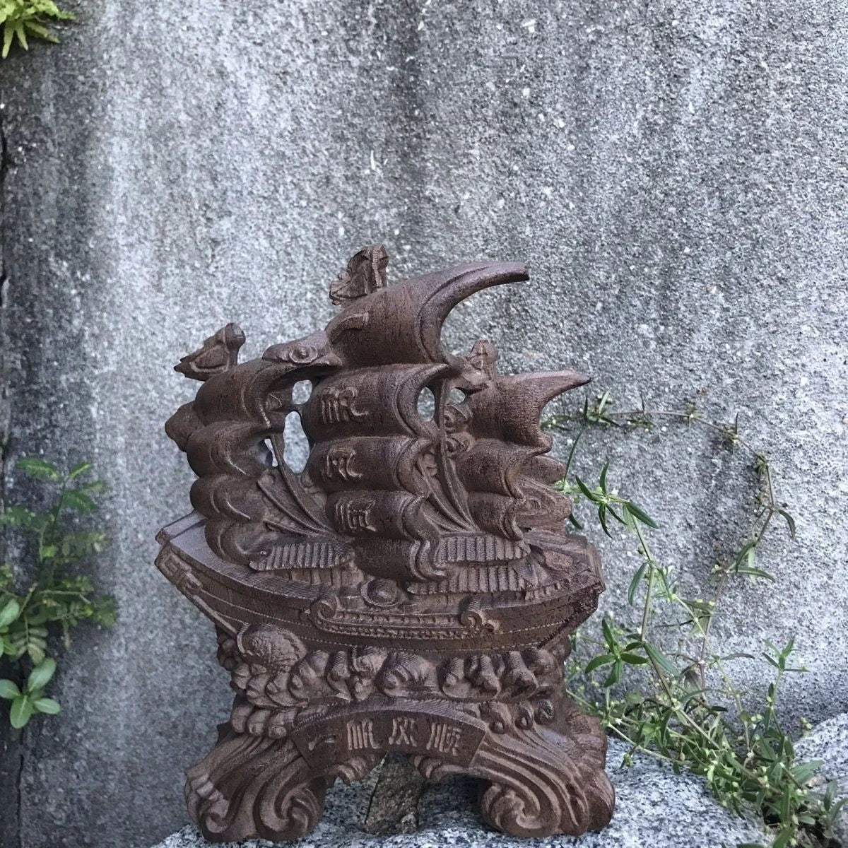 Agarwood Carved One-Piece Feng Shui Dragon Boat Figurine Office Home Decor 07FC0E-D4 - KOEEK