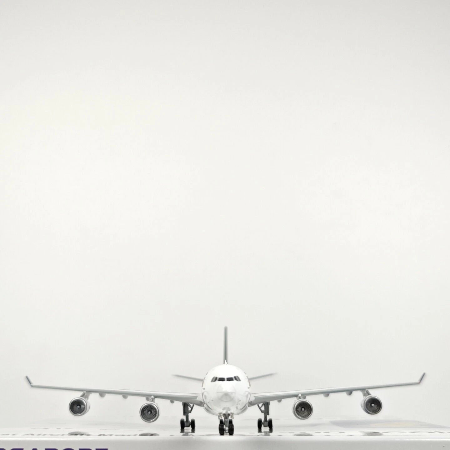 1:400 Singapore Airlines Airbus A380 "9V-SKL" 4646 Alloy Airplane Model 07FC0E-D4 - KOEEK