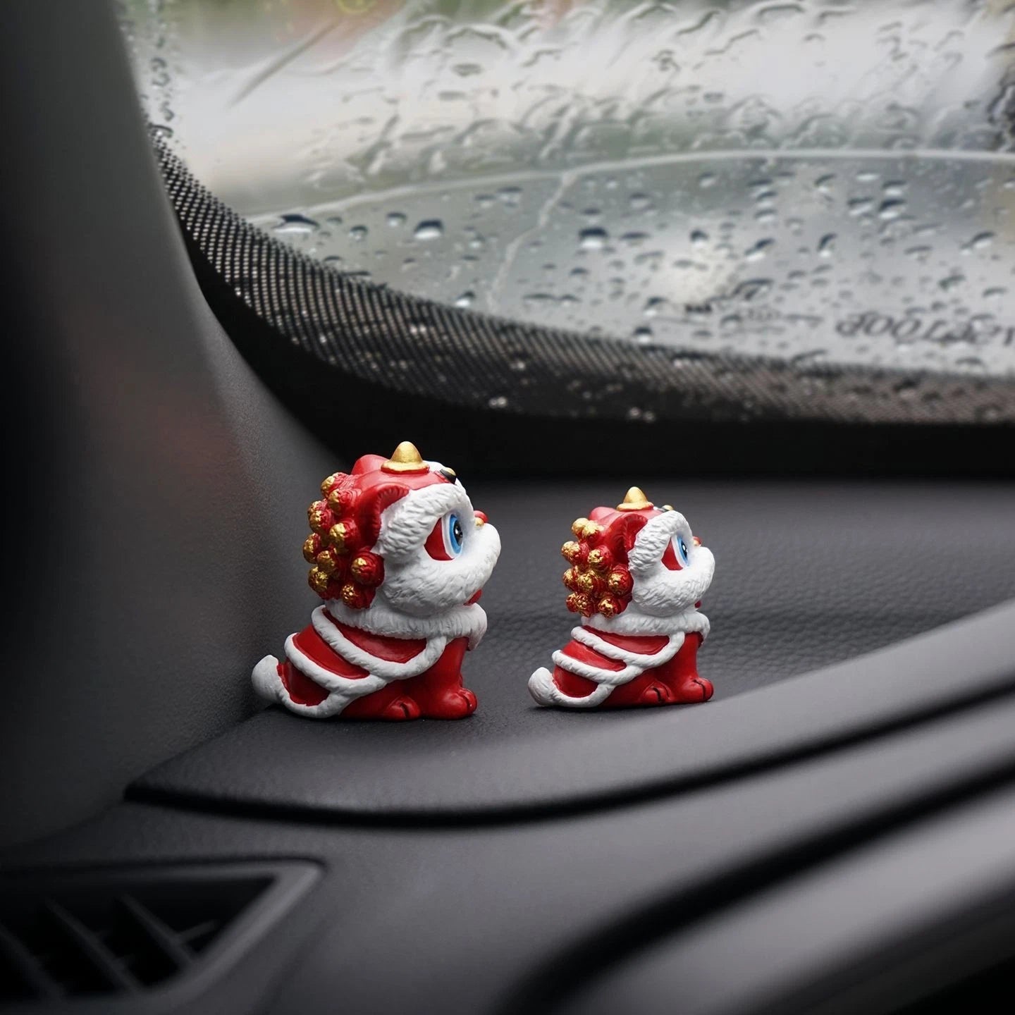 Chinese Style Lion Dance Car Ornament Dashboard Triangle Window Decor Gift 2pc 07FC0E-D4 - KOEEK