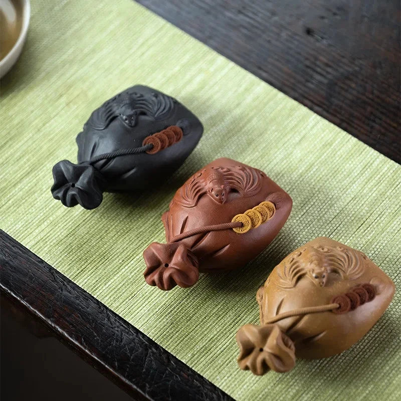 10cm Chinese Yixing Purple Clay Handmade Bat Money Bag Tea Pet Fengshui Ornament 07FC0E-D4 - KOEEK